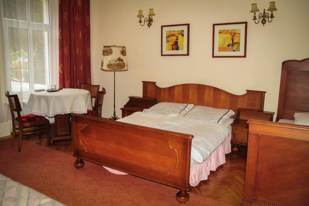 Willa Elysium Bed & Breakfast Ladek-Zdroj Room photo